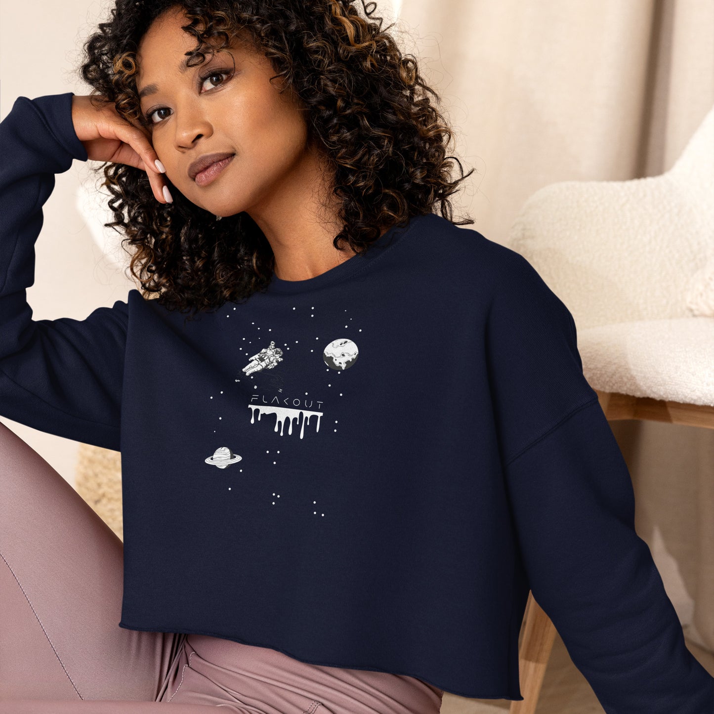 Astronaut Women's Crop Sweatshirt - Navy - FLAKOUT